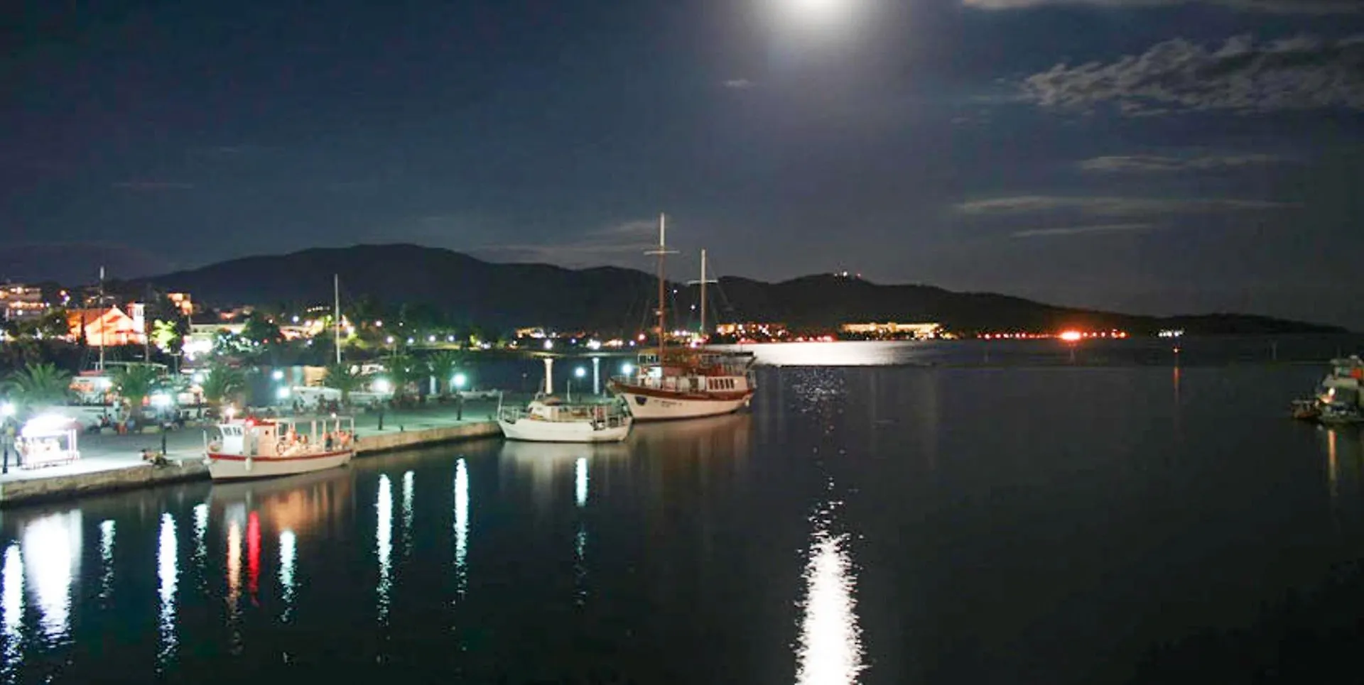Family-Friendly, 2-Bedroom Apartment In Neos Marmaras With Balcony And Sithonia Hotel