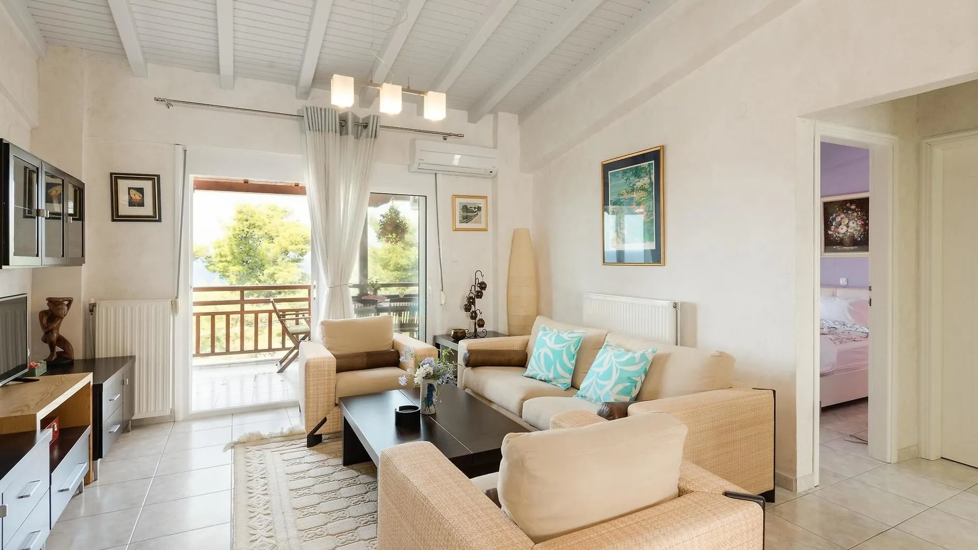 Family-Friendly, 2-Bedroom Apartment In Neos Marmaras With Balcony And Sithonia 4*,