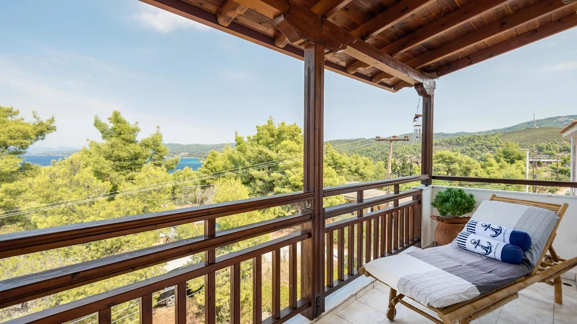 Family-Friendly, 2-Bedroom Apartment In Neos Marmaras With Balcony And Sithonia 4*,