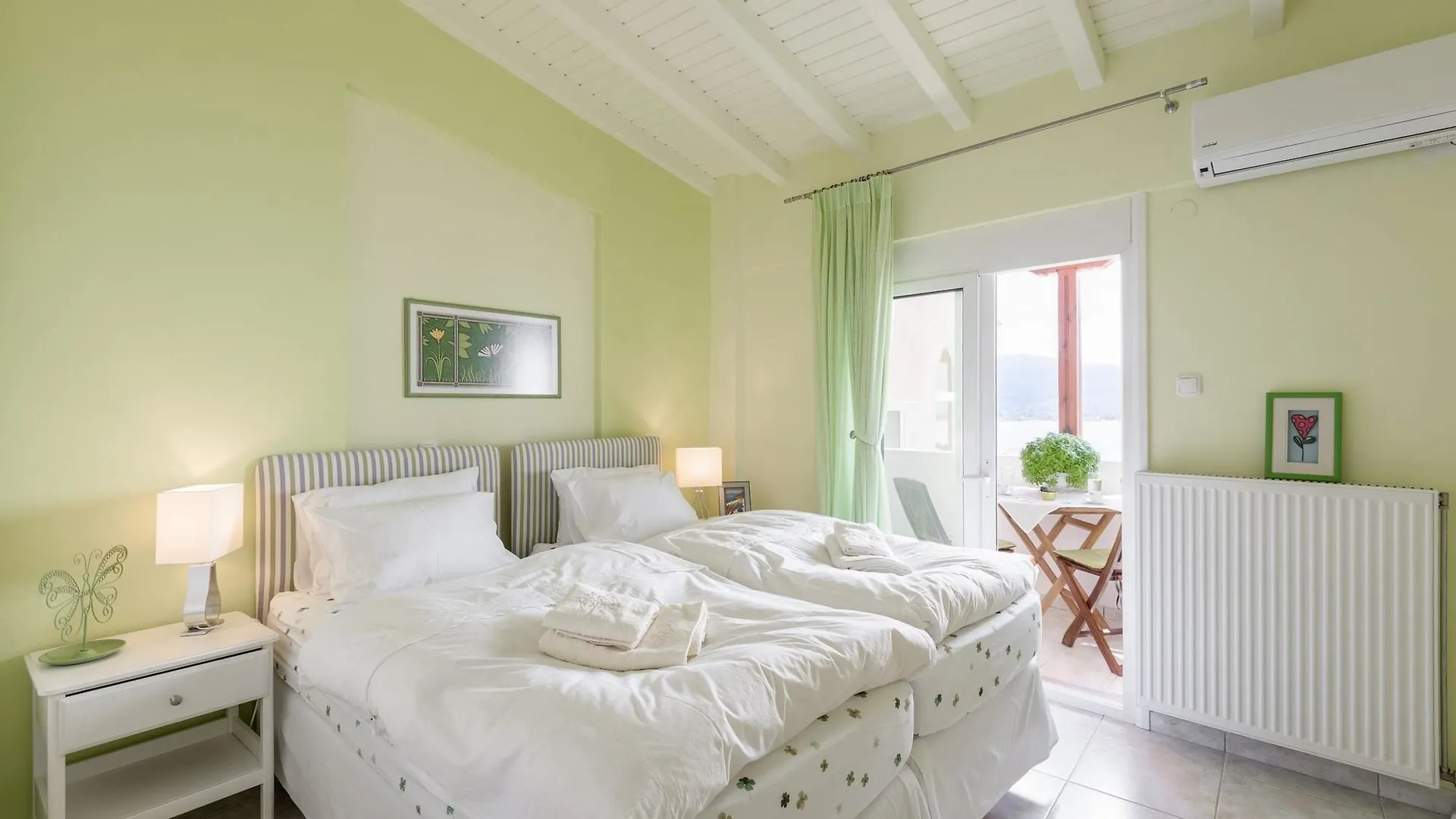 Family-Friendly, 2-Bedroom Apartment In Neos Marmaras With Balcony And Sithonia Grèce